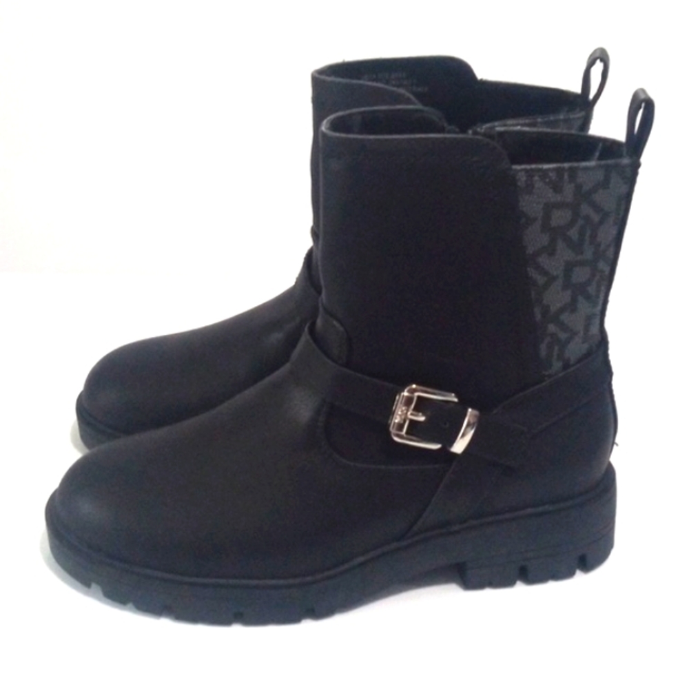 DKNY GIRLS BLACK MOTO ANKLE BOOTS WITH SILVER BUCKLE SIZE 2 NWOT - Picture 7 of 8